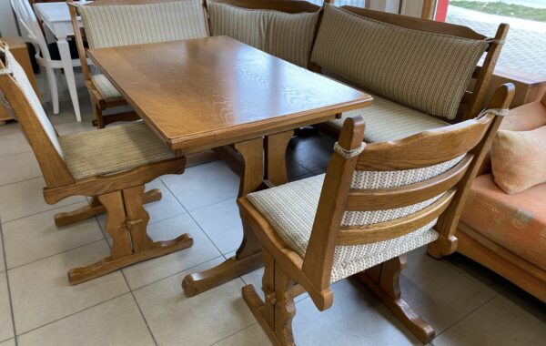 560 dubová elegantní lavice 180x150cm ,rozkl.dubový stůl a dvě robustní židle za 6470Kč