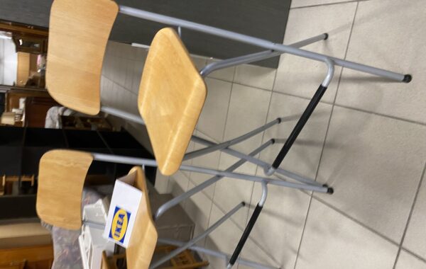 802  IKEA Franklin ,dvě zvýšené barové židle kov a buk po 1240kč