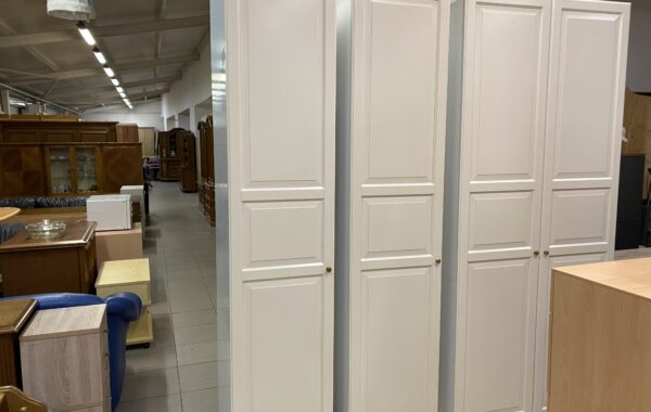 116  IKEA PAX jednodveřová skříň s policemi a šuplíky  po 2450Kč  kus