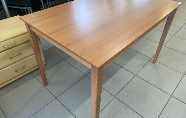 324  jídelní světlý bukový stůl – masív a dýha 120x75x75cm za 2190kč