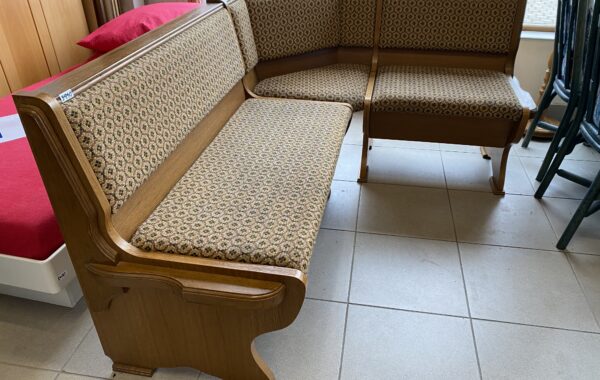 362 dubová rohová lavice s úl.prostorem 130x175cm a rozkládací dubový stůl za 3930Kč