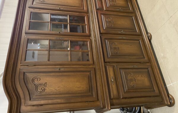 696 dubový dvoudílný velký příborník 220 x 53 x 210cm made in Belgium za 13870Kč