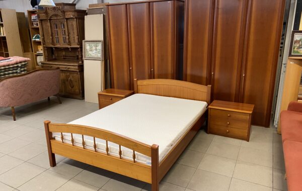 728 mládenecká ložnice se dvěma skříněmi a postelí 140cm za 14780Kč