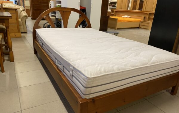 184 Jasanová pevná a kvalitní postel 120x200cm,poloh.rošt a pratelná,23cm matrace ,cena 4670kč