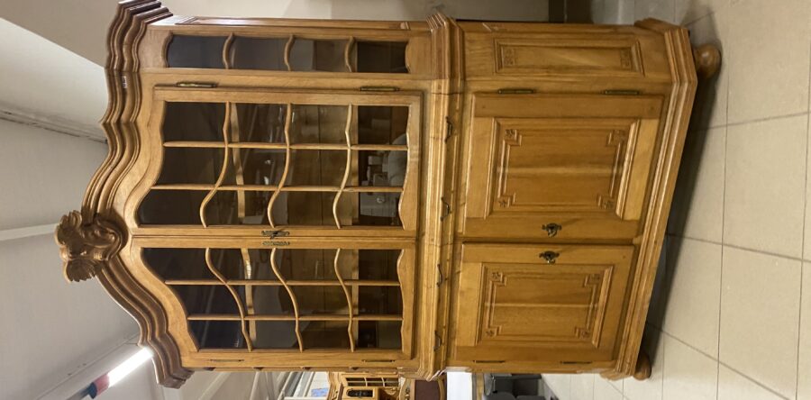 969 dubový Belgický dvoudílný příborník-nelakovaný,jen s voskem 160x50x225cm ,komplet dřevo za 11960Kč