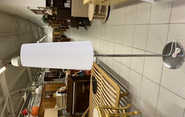 888 vysoká elegantní chromovaná lampa 165cm,průměr 30cm za 1340kč
