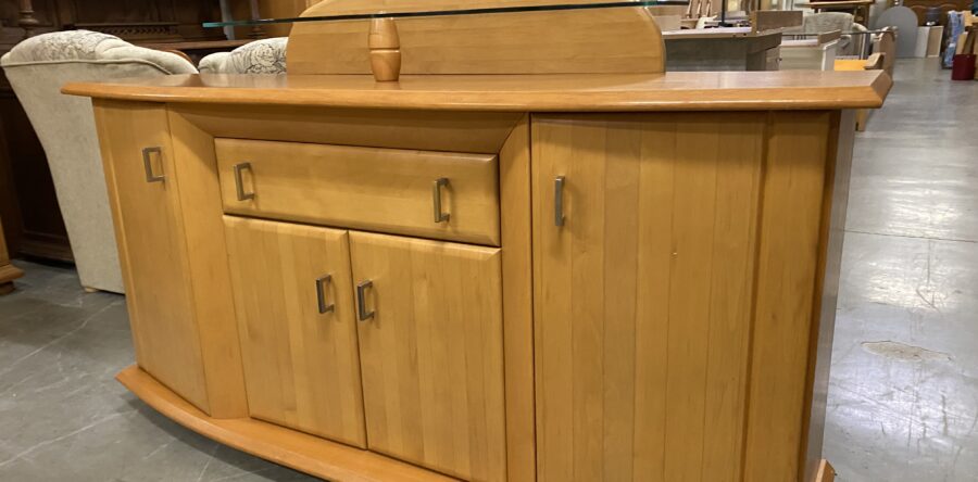 253 jílmová komoda z masívu čtyřdveřová 180x50x110cm za 4980Kč