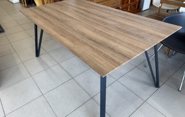 665 Stůl pro venkovní i vnitřní použití- dubový dekor 160x90x75cm za 3870Kč