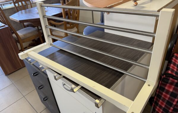782 předsíńová odkládací deska IKEA  80 x25cm za 350kč