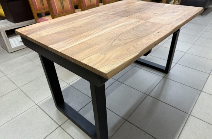 132 nový akaciový rozkládací stůl  Mobelix Malmo jídelní 140x90x77cm,po rozl.180cm za 4830Kč