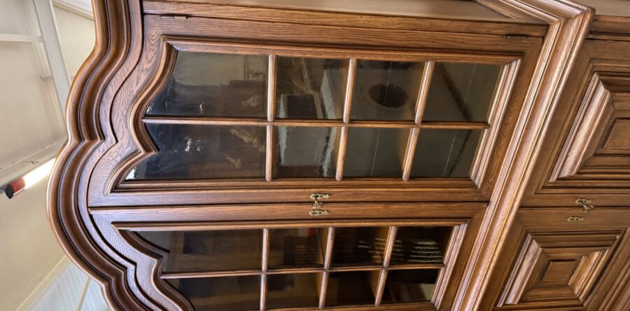 141 dubový rustikální příborník menší 114x40x187cm za 6780Kč