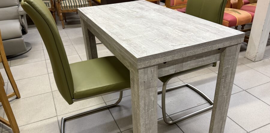 142 set zánovní rozkl.stůl 110x60x78cm a dvě zelenkavé židle za 3670Kč