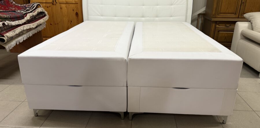 165 dvoupostel bílá ekokůže 203 x  218cm ,zvýšená na 63cm za 7890Kč