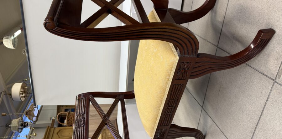 276 párové zámecké taburety ,zdobené řezbou 86x45x80cm vysoké,kus po 2380Kč