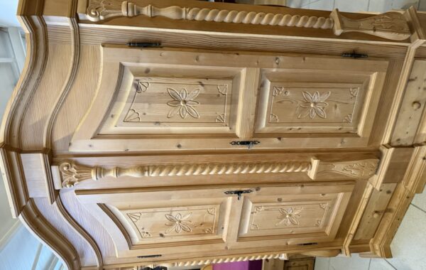 406 borovicová šatní skříň z nelakovaného masívu,jen vosk 150×58 x186cm za 7940Kč