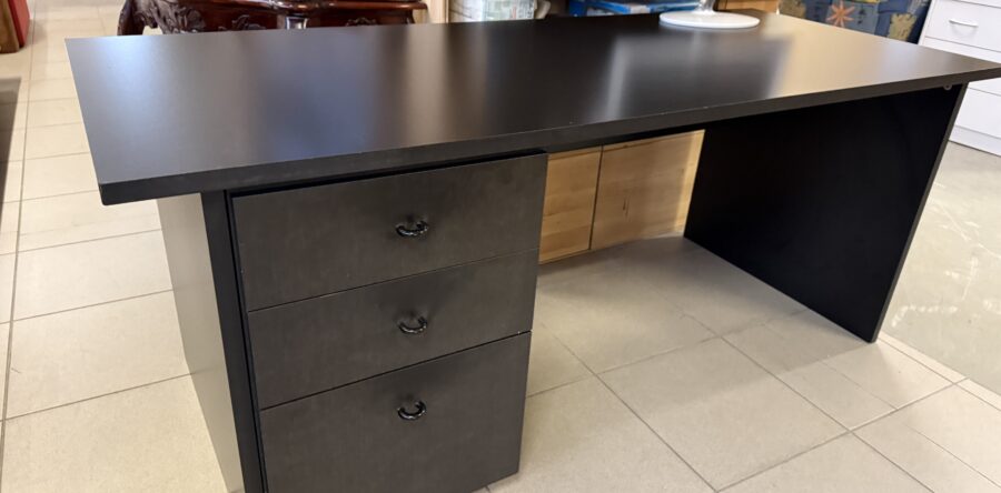 416 velký psací stůl s šuplíkovým kontejnerem 180x75x75cm za 2340Kč