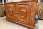 459 dubová dvoudvéřová komoda 146x45x92cm za 4350Kč