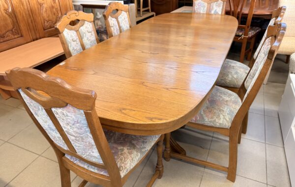 496 dubový rozkl.stůl 130x95x76cm,po rozložení 220cm + 6 pevných židlí ,set za 8780Kč