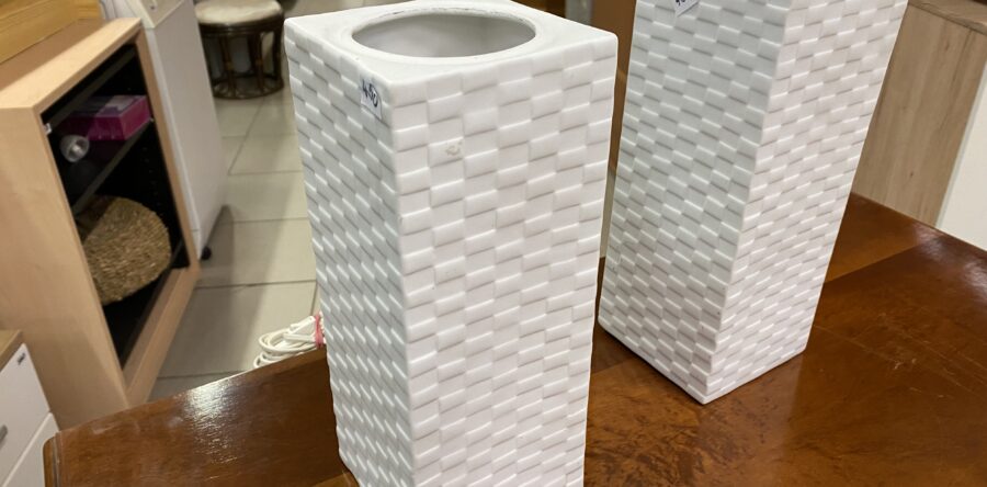 312 porcelánová lampička 12x12x30cm po 240Kč