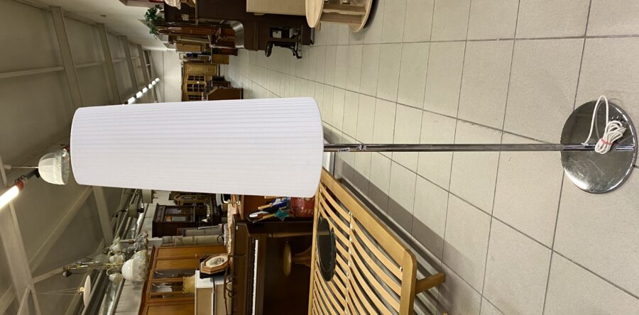 888 vysoká elegantní chromovaná lampa 165cm,průměr 30cm za 1340kč