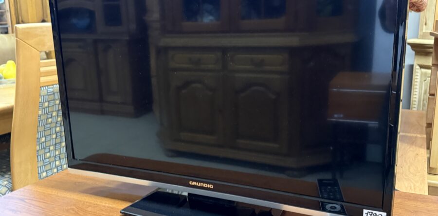 426 tv Grundig 32″ s dálkovým ovladačem za 1780Kč