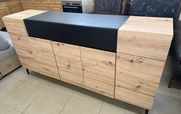 600 nová pětidveřová velká komoda s šuplíky 180x42x90cm za 4470Kč