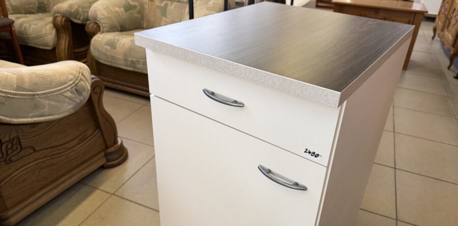 690 kuchyňská nová skříňka 50x60x86cm vysoká za 2480Kč