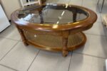 692 oválný konf.stůl s pedikovým výpletem s fazetovaným sklem 106x70x41cm vysoký za 2340Kč