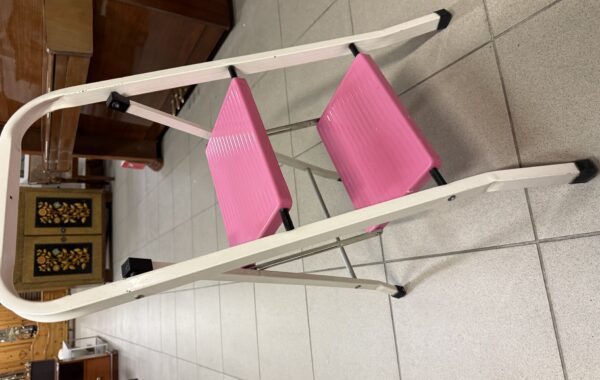 114 kovové pevné schůdky dvoustupňové za 580Kč