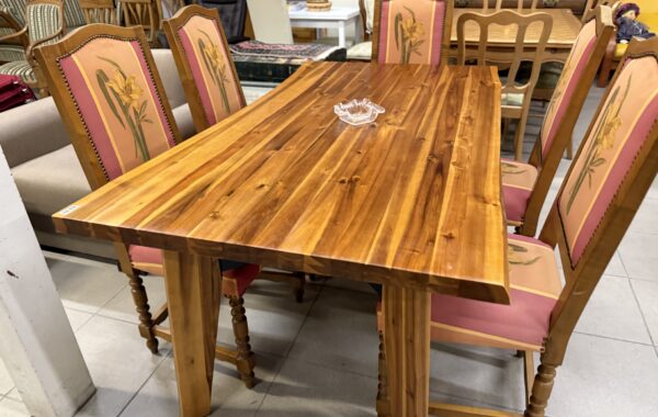 169 XXXLutz – nový akáciový jídelní stůl 160x90x76cm za 4670Kč