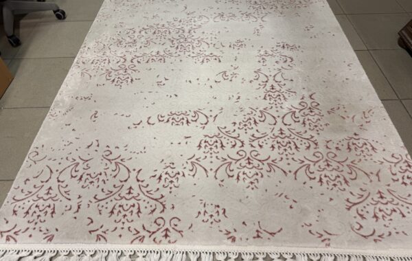 203 světlý koberec s vínovým vzorem 150x240cm za 1130Kč