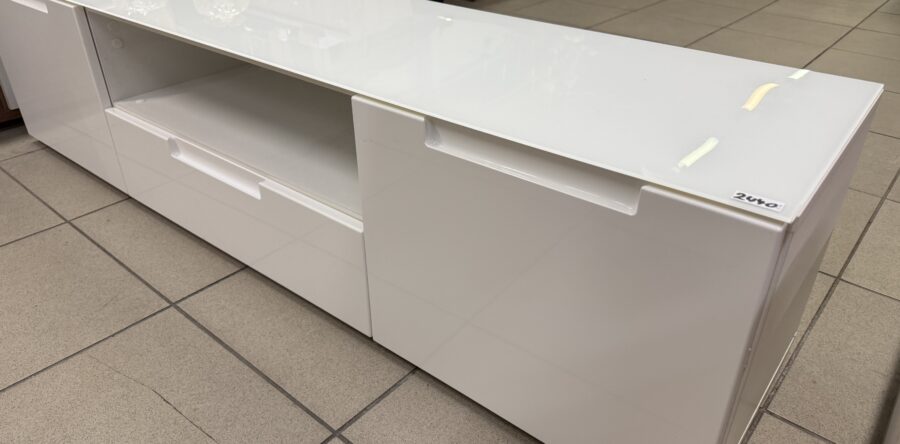 208 nízká tv komoda v bílém lesku 170x40x40cm za 2440Kč