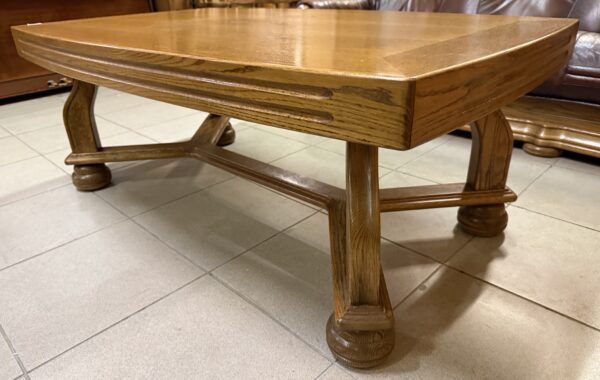 225 dubový konferenční stůl  140x83x52cm za 2450Kč