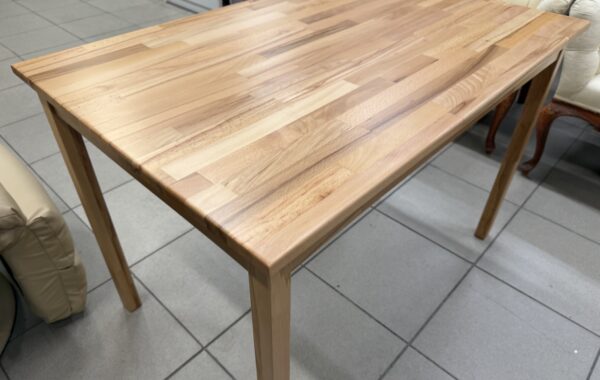 246 nový jídelní bukový stůl z masívu 90x65x75cm za 2390Kč
