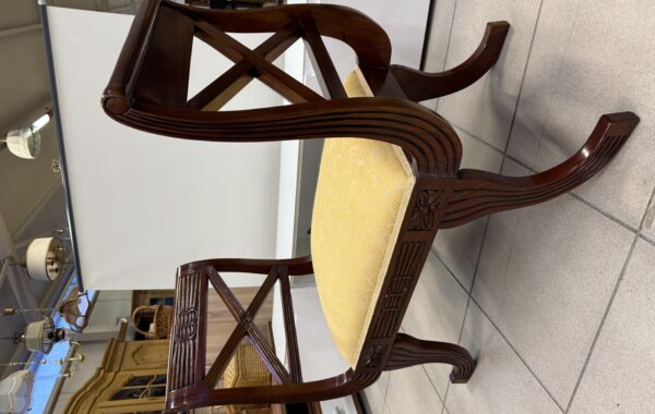 276 párové zámecké taburety ,zdobené řezbou 86x45x80cm vysoké,kus po 2380Kč