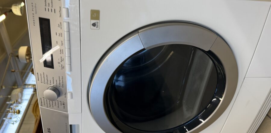 389 AEG Protex sušička na 8kg, se zárukou 60x60cm za 3460Kč