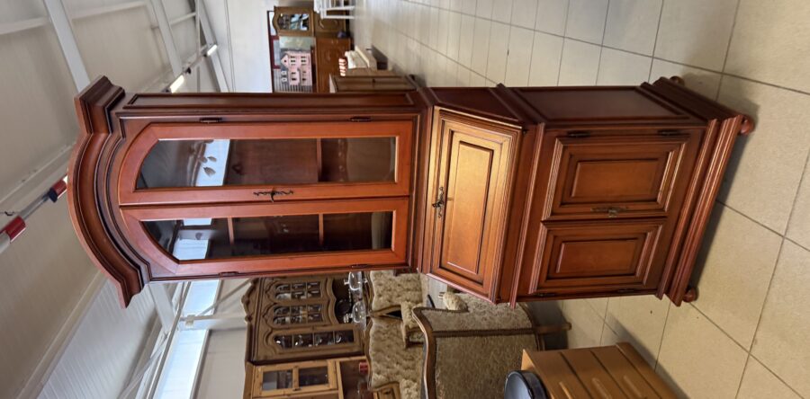 451 Italský ,,kalamář” psací komoda dvoudílná,třešňová 72x43x208cm za 5830Kč