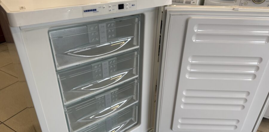 471 mrazák Liebherr 60x60x85cm za 3450Kč