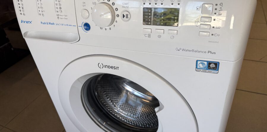 501 Indesit úzká automatická pračka 6kg se zárukou za 3450Kč
