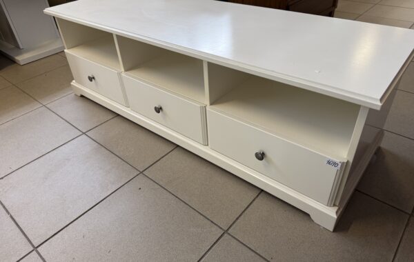 527 IKEA Liatorp .-tv bílý tříšuplíkový stolek 145x50x45cm za 1690Kč