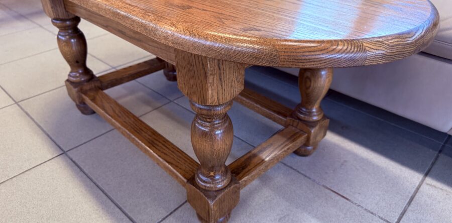 638 oválný dubový konf.stolek 118x55x50cm za 2190Kč