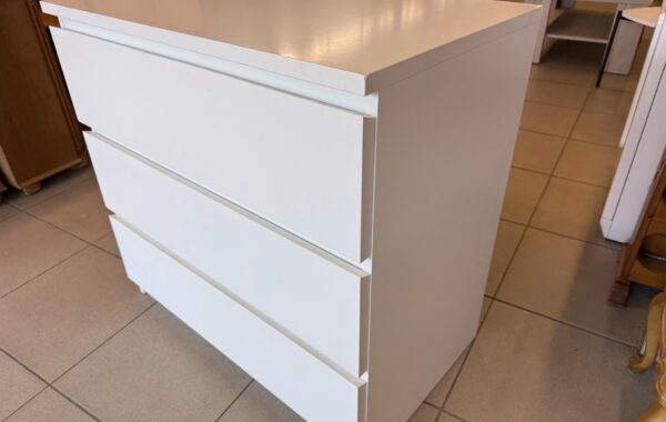 725 IKEA komoda bílá 80x43x78cm za 1980Kč