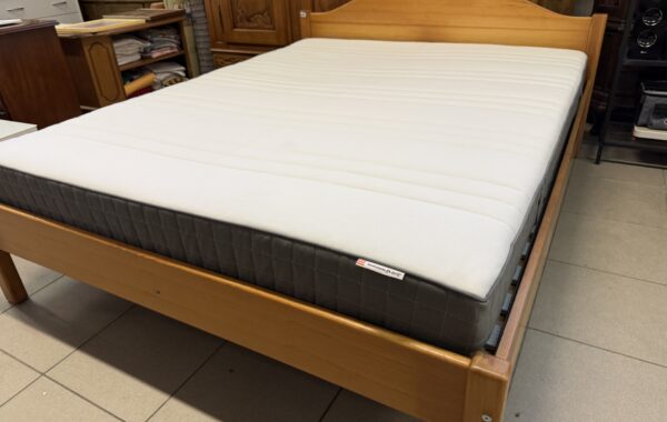 767 borovicová dvoupostel 160x200cm s matrací IKEA  Morgedal ,cena 4890Kč