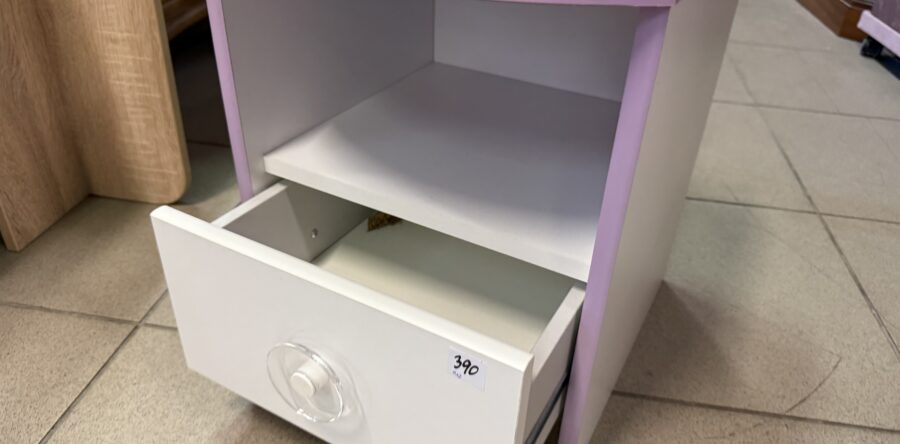 822 stoleček dětský s fialovou deskou 34x40x40cm za 390kč